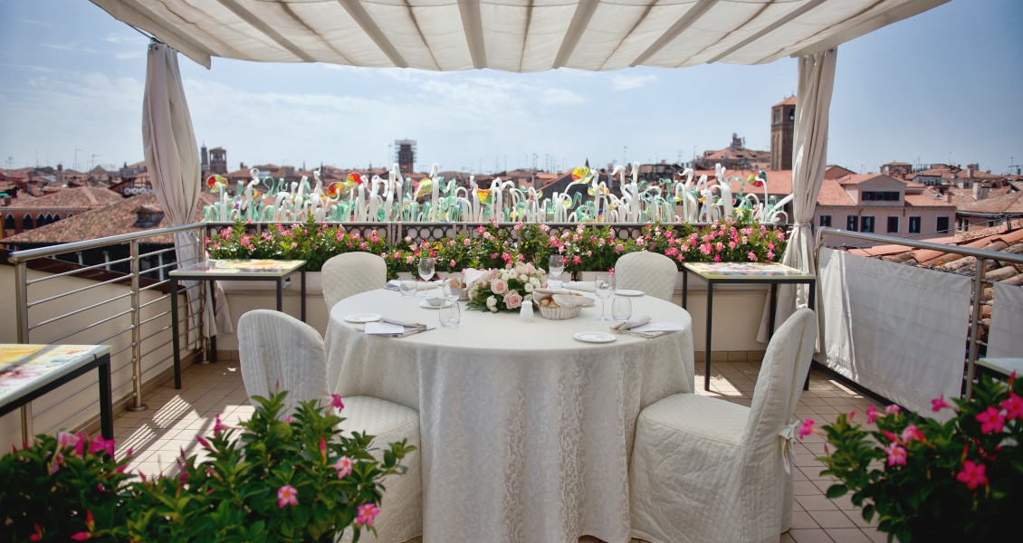 Matrimonio a Venezia in terrazza privata con vista sul Canal Grande