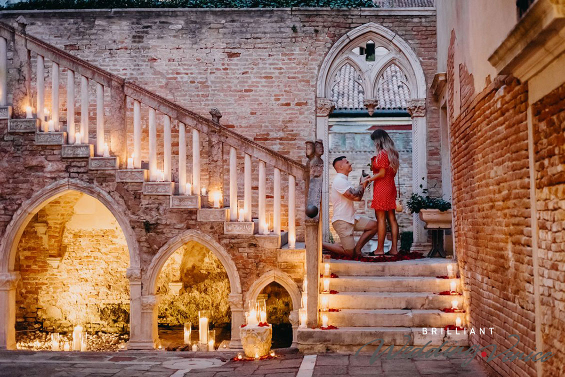 Proposta di matrimonio a Venezia in una cornice romantica