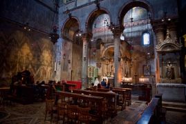 019-sposarsi-basilica-san-marco-altare-laterale-venezia